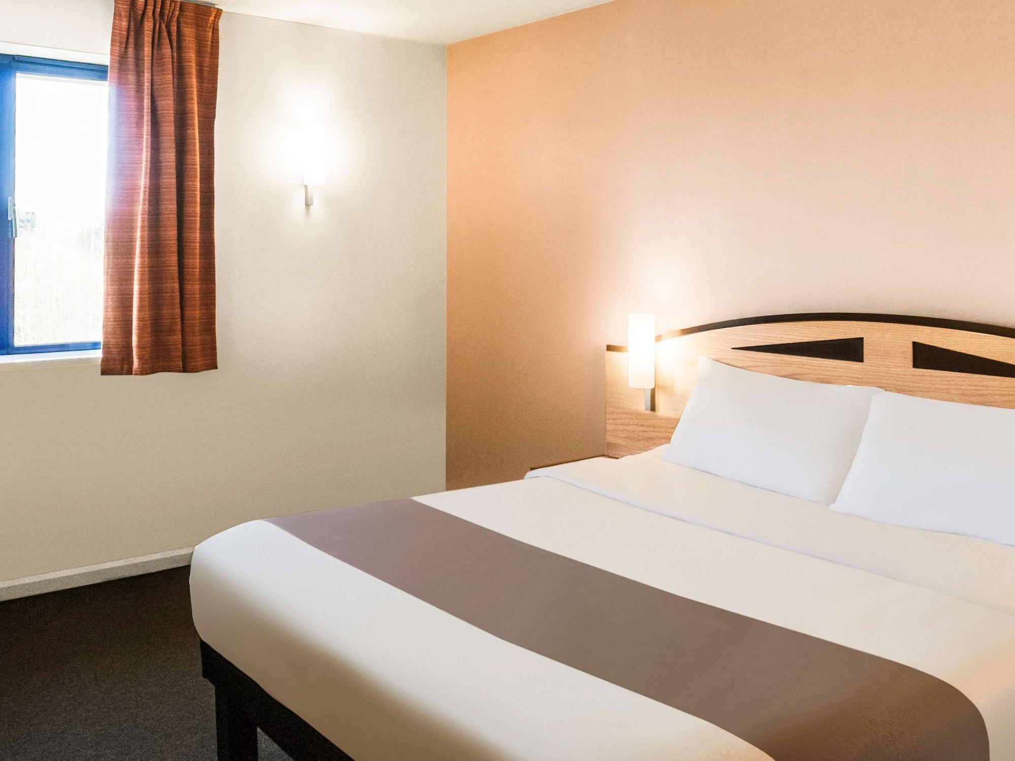 Ibis Rotherham East - Exterior photo